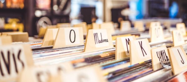 depth of field photography of file arrangement